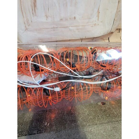 Halloween orange metal string light decor figure - Picture 2 of 7